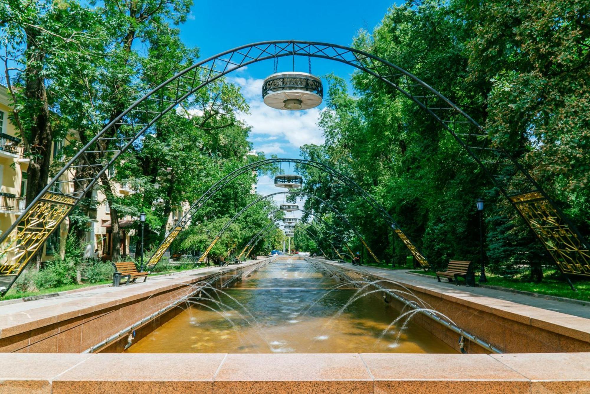 Nadezhda Apartments On Kabanbay Batyr 122 Ałma Ata Zewnętrze zdjęcie